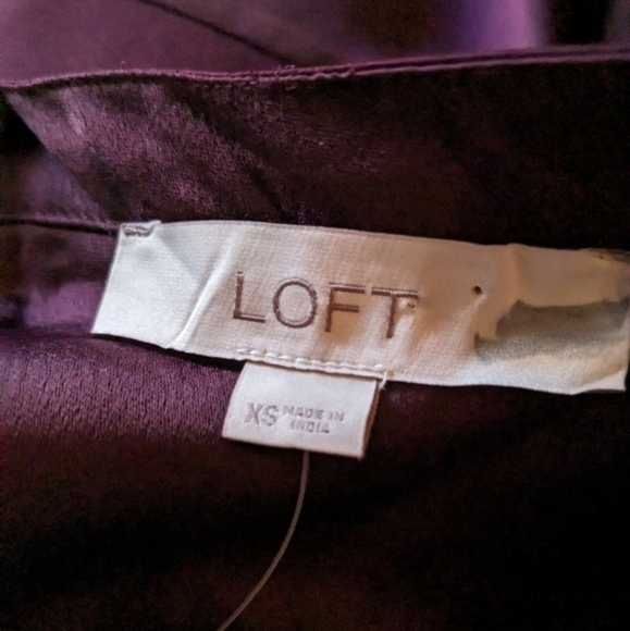 NWT Loft XS Red-ish Purple Cold Shoulder Bell Sleeve Top‎ - Picture 4 of 9